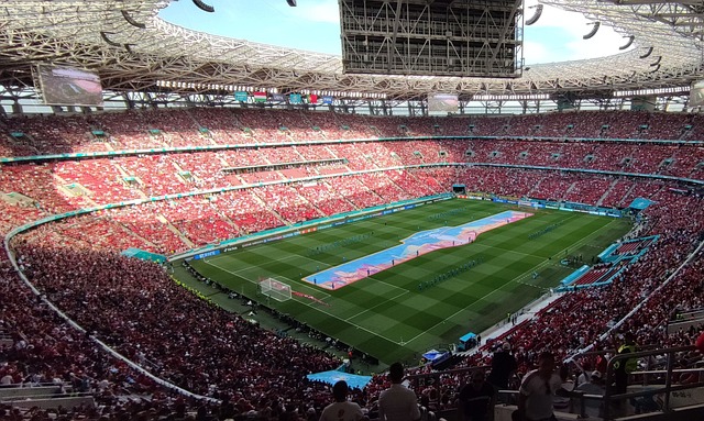 中场球员加 中场球员加